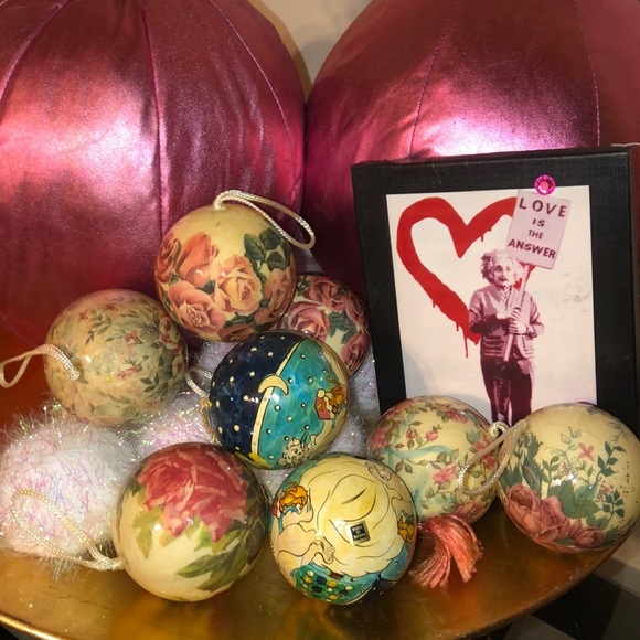 💎 Lux ornaments •🇮🇳Made in India 🇮🇳•8 total💎 - Picture 2 of 10